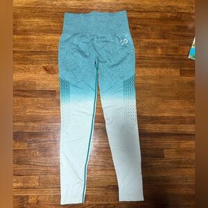 Women’s Curves n Combat Boots leggings with laser detailing and scrunched back